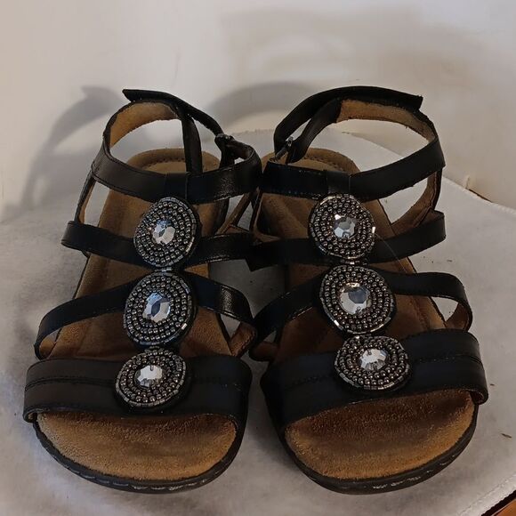 Natural Soul Leather Strappy Sandals - Picture 1 of 8
